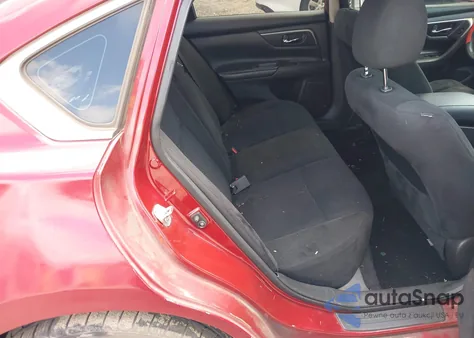 2015 Nissan Altima 2.5 S из США, поврежденный, VIN 1N4AL3AP8FC412513